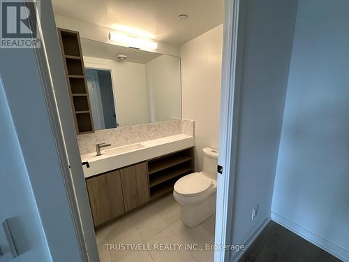 1702 - 319 Jarvis Street, Toronto, ON - Indoor Photo Showing Bathroom