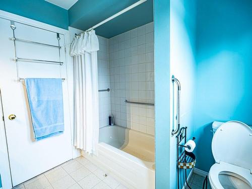 Bathroom - 71 Rue Beausite, Val-Des-Sources, QC - Indoor Photo Showing Bathroom