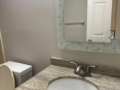 1111-7 Bishop Ave, Toronto, ON - Indoor Photo Showing Bathroom
