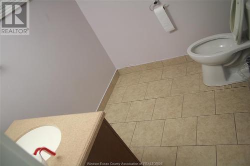 2709 Clemenceau, Windsor, ON - Indoor Photo Showing Bathroom