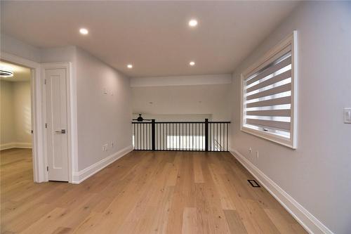1282 Scenic Drive, Ancaster, ON - Indoor Photo Showing Other Room
