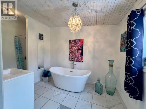 248 Main Road, Bellevue Beach, NL - Indoor Photo Showing Bathroom