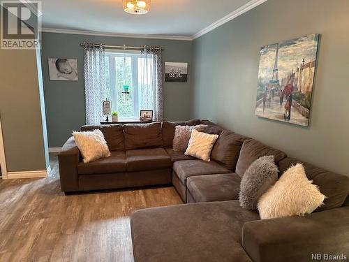 329 Sunset Drive, Dalhousie, NB - Indoor Photo Showing Living Room