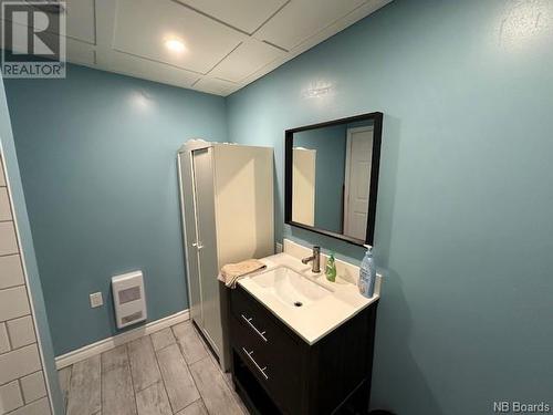 329 Sunset Drive, Dalhousie, NB - Indoor Photo Showing Bathroom
