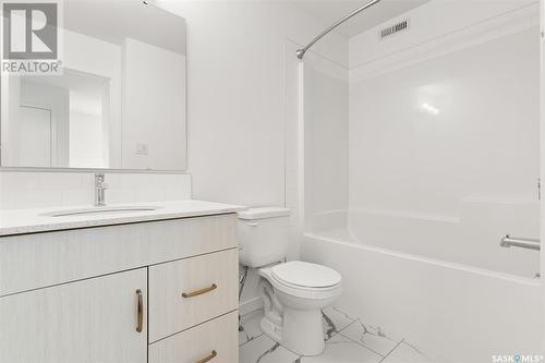 3082 Bellegarde Crescent, Regina, SK - Indoor Photo Showing Bathroom