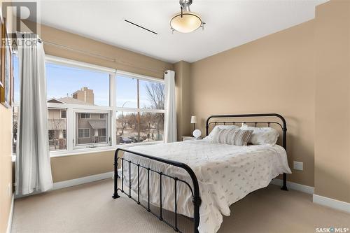 103 2300 Broad Street, Regina, SK - Indoor Photo Showing Bedroom