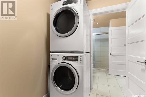 103 2300 Broad Street, Regina, SK - Indoor Photo Showing Laundry Room