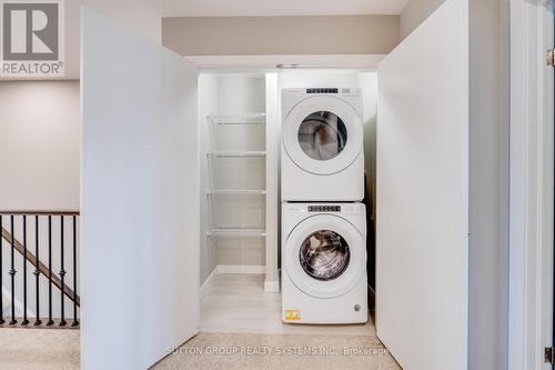 925 Robert Ferrie Dr, Kitchener, ON - Indoor Photo Showing Laundry Room