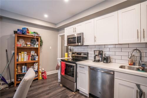 47 Wellington Street S, Hamilton, ON - Indoor Photo Showing Kitchen With Stainless Steel Kitchen