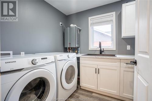76 Adelaide Street South, Shrewsbury, ON - Indoor Photo Showing Laundry Room