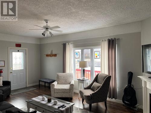 19 West View Lane, Rocky Harbour, NL - Indoor Photo Showing Living Room