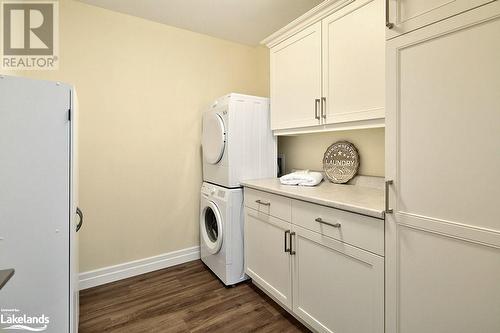 47 Napier Street W, Thornbury, ON - Indoor Photo Showing Laundry Room