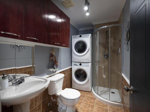 Bathroom - 34 Rue Paul-Mainguy, Blainville, QC - Indoor Photo Showing Laundry Room