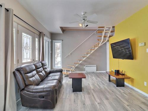 Living room - 2026 Rue Saguenay, Rouyn-Noranda, QC - Indoor