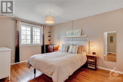 815 Provost Drive, Ottawa, ON - Indoor Photo Showing Bedroom