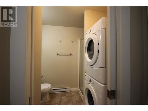1634 88 Avenue, Dawson Creek, BC - Indoor Photo Showing Laundry Room