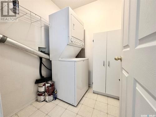 201 2203 Angus Street, Regina, SK - Indoor Photo Showing Laundry Room
