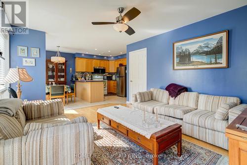 1534 Evans Terrace, Milton, ON - Indoor Photo Showing Living Room