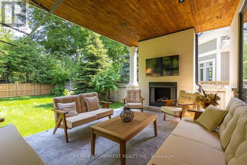 1060 Melvin Ave, Oakville, ON -  With Fireplace