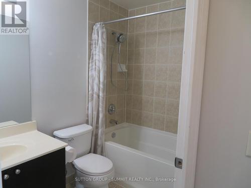 1001 - 2325 Central Park Drive, Oakville, ON - Indoor Photo Showing Bathroom
