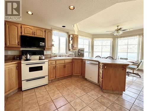 7805 Spartan Drive Unit# 203, Osoyoos, BC - Indoor Photo Showing Kitchen