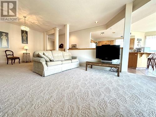 7805 Spartan Drive Unit# 203, Osoyoos, BC - Indoor Photo Showing Living Room