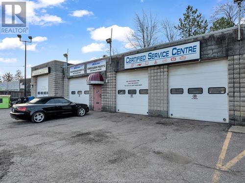 5049 Tecumseh Road East, Windsor, ON 