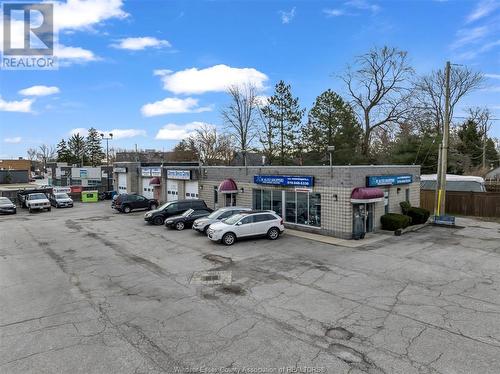 5049 Tecumseh Road East, Windsor, ON 