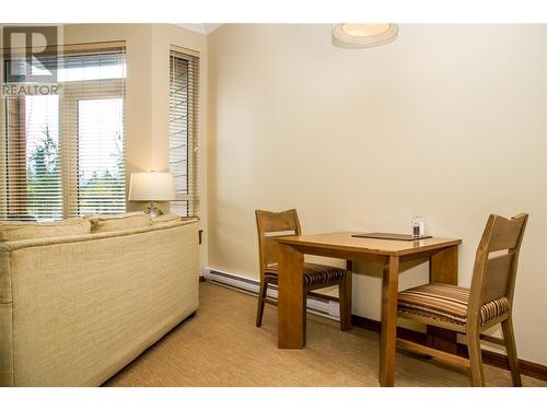 2950 Camozzi Road Unit# 1212, Revelstoke, BC - Indoor Photo Showing Dining Room