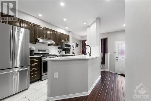 5 Marcay Street, Ottawa, ON - Indoor Photo Showing Kitchen With Upgraded Kitchen