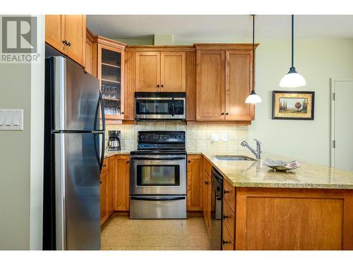 170 Silver Lode Lane Unit# 409, Silver Star, BC - Indoor Photo Showing Kitchen