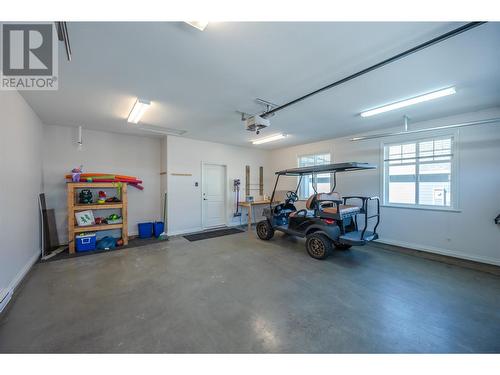 2450 Radio Tower Road Unit# 271, Oliver, BC - Indoor Photo Showing Garage