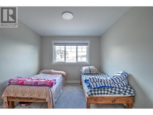 5104 Turtle Pond Court, Vernon, BC - Indoor Photo Showing Bedroom