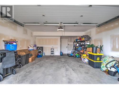 5104 Turtle Pond Court, Vernon, BC - Indoor Photo Showing Garage