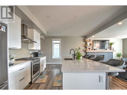 5104 Turtle Pond Court, Vernon, BC - Indoor Photo Showing Kitchen With Upgraded Kitchen