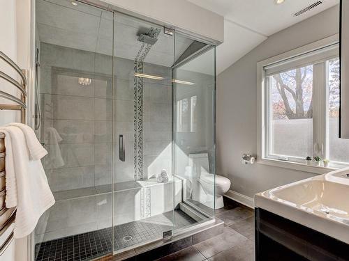 Ensuite bathroom - 230 Av. Lazard, Mont-Royal, QC - Indoor Photo Showing Bathroom
