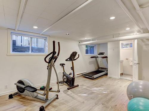 Bedroom - 230 Av. Lazard, Mont-Royal, QC - Indoor Photo Showing Gym Room