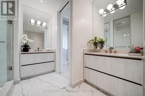 #Ph06 -1 Yorkville Ave, Toronto, ON - Indoor Photo Showing Bathroom