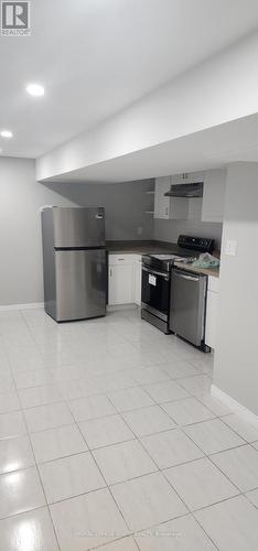 Bsmt - 14 Caronia Square, Toronto, ON - Indoor Photo Showing Kitchen