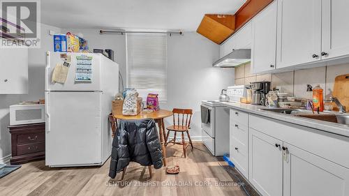 387 Horton Street E, London, ON - Indoor Photo Showing Kitchen With Double Sink