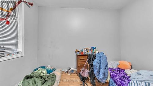387 Horton St E, London, ON - Indoor Photo Showing Bedroom