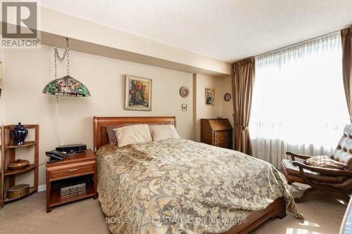 #810 -25 Maitland St, Toronto, ON - Indoor Photo Showing Bedroom