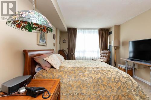 810 - 25 Maitland Street, Toronto, ON - Indoor Photo Showing Bedroom