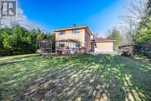 33 Hopperton Dr, Toronto, ON - Outdoor