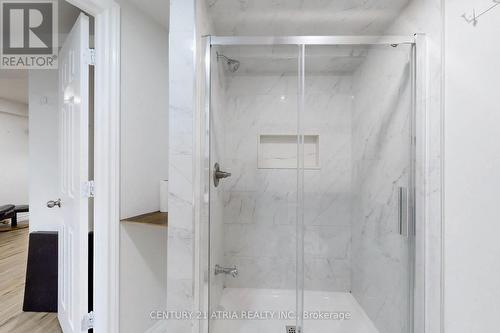 63 Carness Crescent, Georgina, ON - Indoor Photo Showing Bathroom