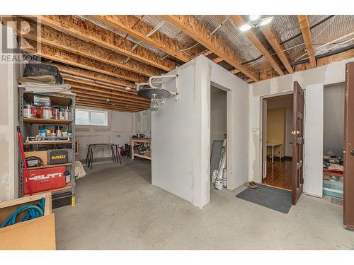 1571 20 Avenue Ne, Salmon Arm, BC - Indoor Photo Showing Basement