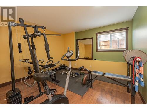 1571 20 Avenue Ne, Salmon Arm, BC - Indoor Photo Showing Gym Room