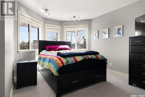 5070 Wascana Vista Court, Regina, SK - Indoor Photo Showing Bedroom