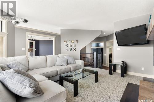 5070 Wascana Vista Court, Regina, SK - Indoor Photo Showing Living Room