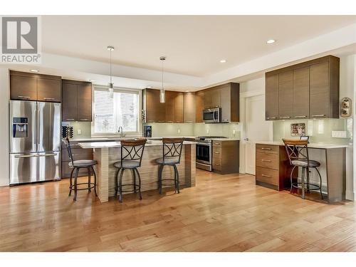 1788 Shayler Place, Kelowna, BC - Indoor Photo Showing Kitchen With Upgraded Kitchen
